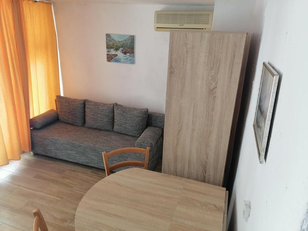 Apartman Milica Golubic  Exterior photo