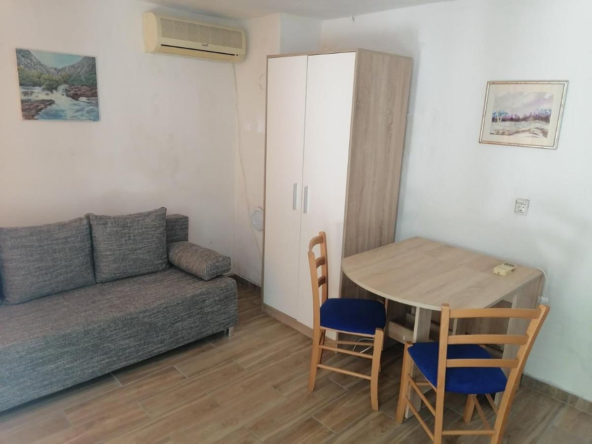 Apartman Milica Golubic  Exterior photo