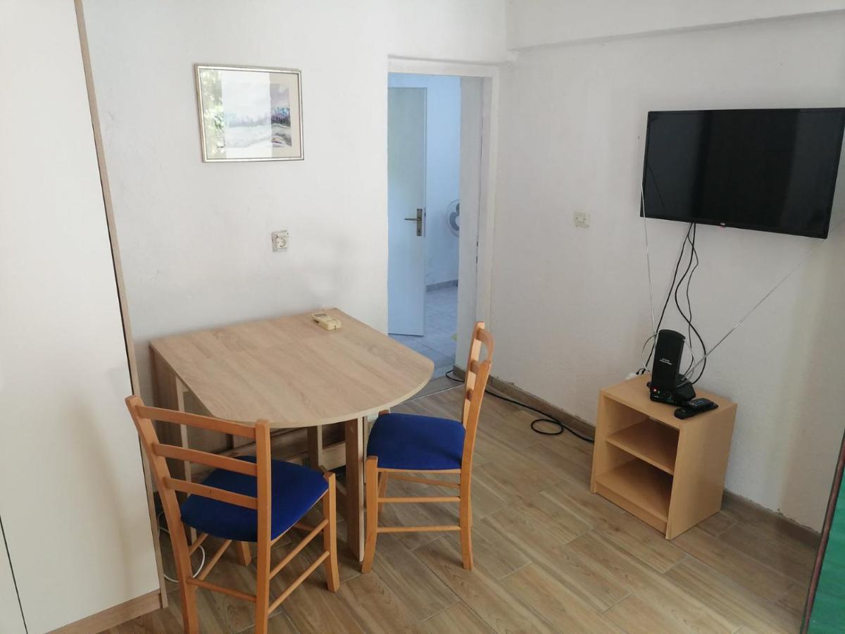 Apartman Milica Golubic  Exterior photo